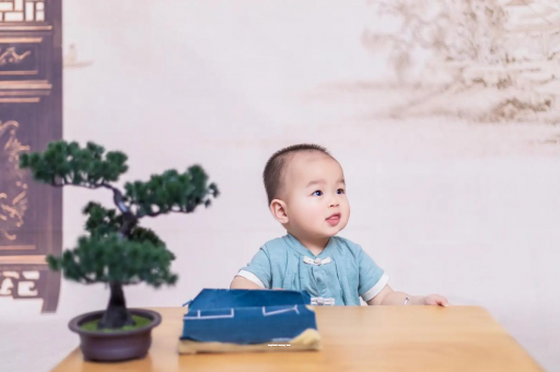 平阳宝宝眼屎多是什么原因 平阳宝宝眼屎多是什么原因